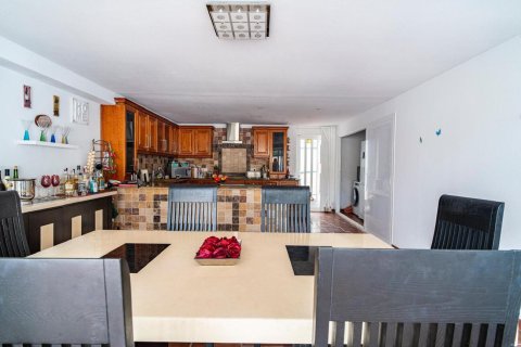 Villa for sale Orihuela, Alicante, Spain 4 bedrooms,  No. 137748 - photo 15