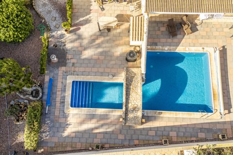 Villa for sale Orihuela, Alicante, Spain 4 bedrooms,  No. 137748 - photo 4