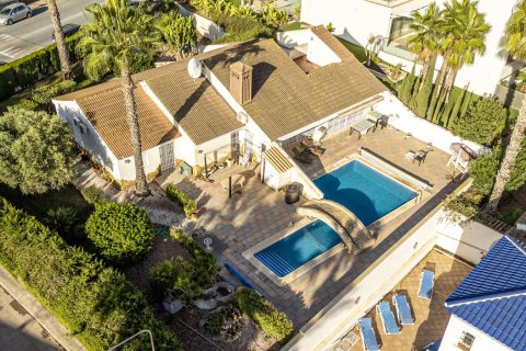 Villa for sale Orihuela, Alicante, Spain 4 bedrooms,  No. 137748 - photo 3