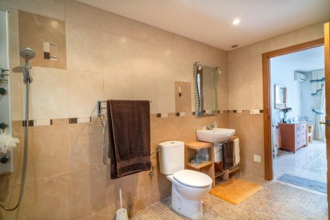 Villa for sale Orihuela, Alicante, Spain 4 bedrooms,  No. 137748 - photo 11