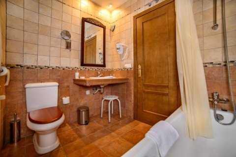 Commercial property for sale in Cocentaina, Alicante, Spain 20 bedrooms, 2200 sq.m. No. 149183 - photo 28