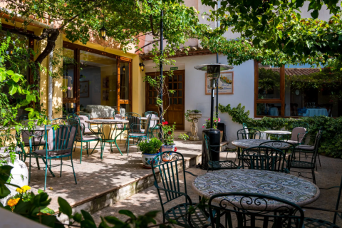 Commercial property for sale in Cocentaina, Alicante, Spain 20 bedrooms, 2200 sq.m. No. 149183 - photo 3