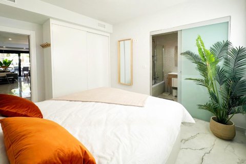 Apartment à vendre à Torrevieja, Alicante, Espagne, 2 chambres, 86 m2 No. 149180 - photo 21