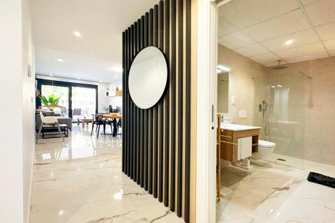 Apartment à vendre à Torrevieja, Alicante, Espagne, 2 chambres, 86 m2 No. 149180 - photo 2