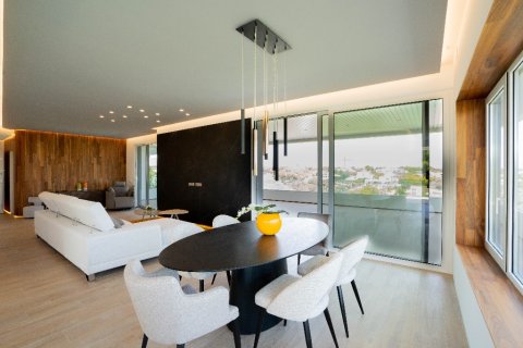 Apartment for sale in Alicante, Spain 3 bedrooms, 139 sq.m. No. 149186 - photo 11