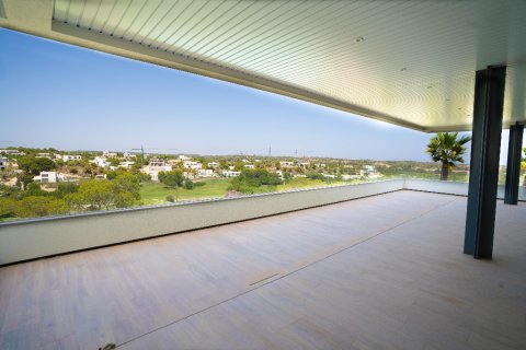 Apartment for sale in Alicante, Spain 3 bedrooms, 139 sq.m. No. 149186 - photo 3