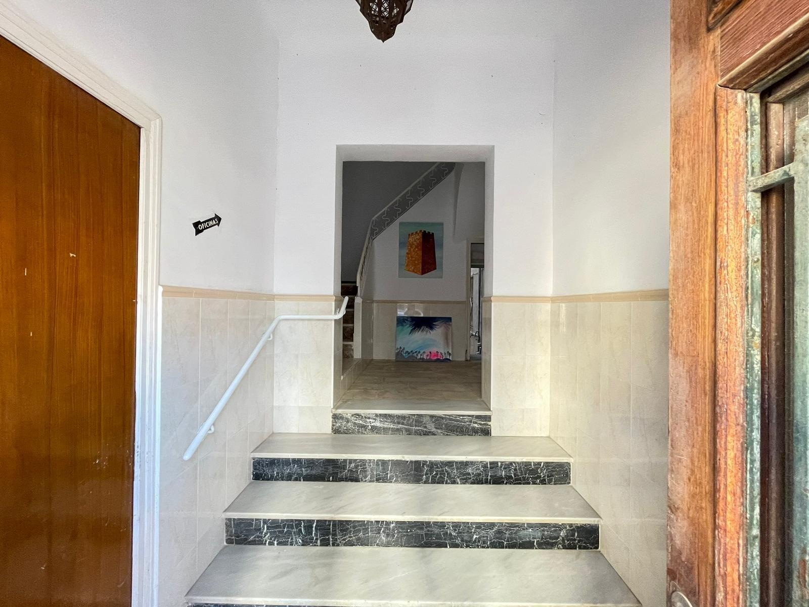 Hus i Guardamar del Segura, Alicante, Spanien 11 sovrum, 592 kvm. Nr. 149184