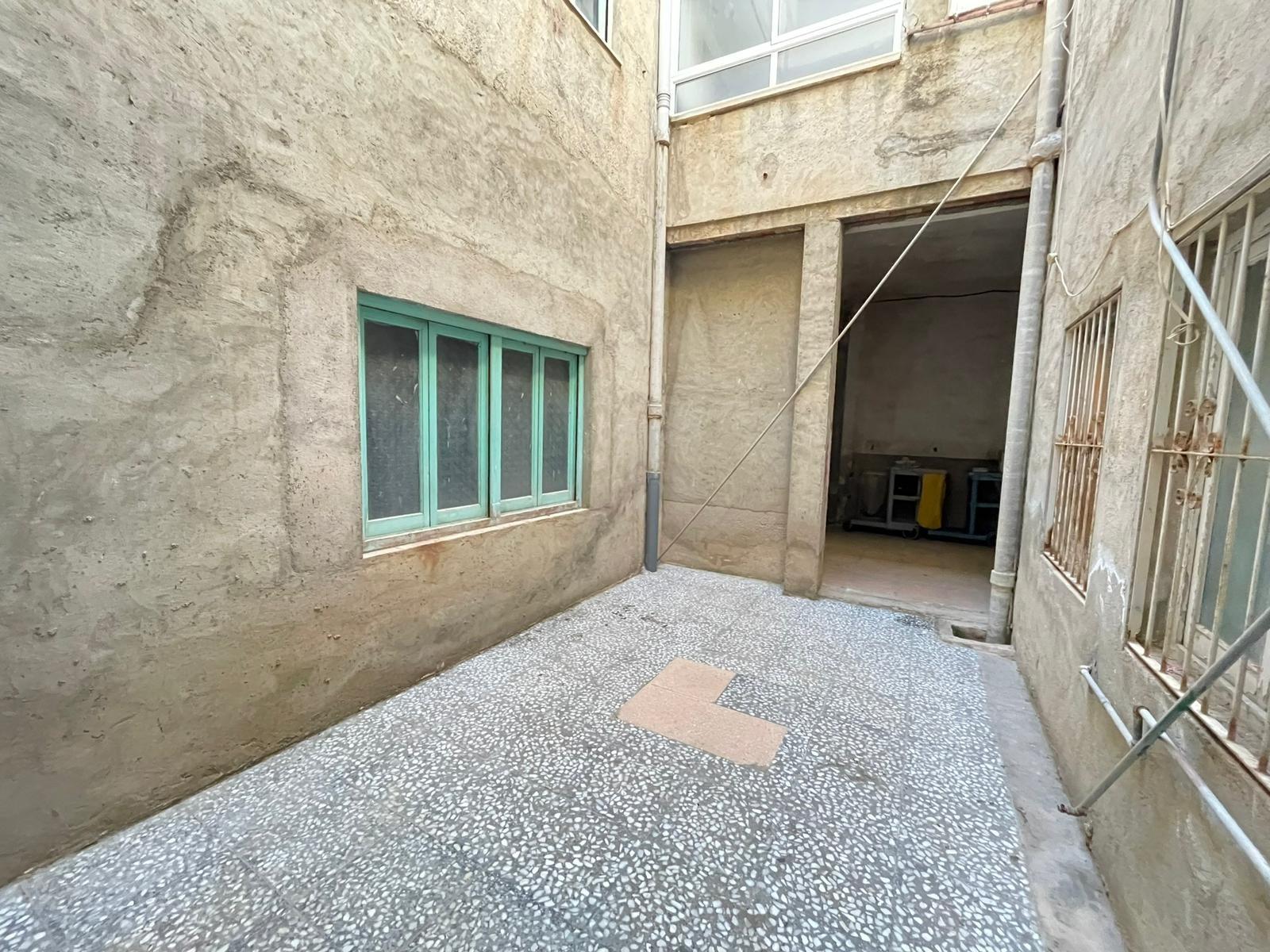 Hus i Guardamar del Segura, Alicante, Spanien 11 sovrum, 592 kvm. Nr. 149184