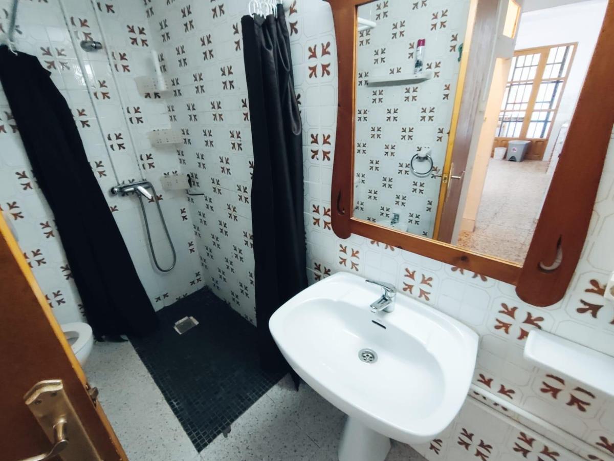 House in Guardamar del Segura, Alicante, Spain 5 bedrooms, 184 sq.m. No. 149182