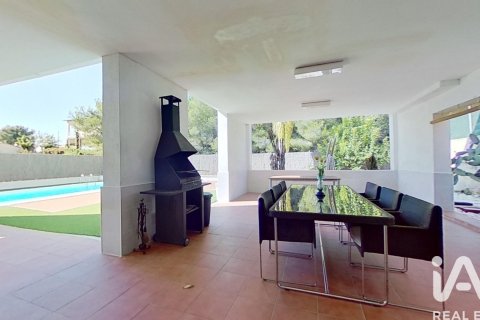 Talo vuokrattavana Roda de Berà, Tarragona, Espanja, 4 makuuhuonetta, 296 m2 No. 173405 - kuva 5