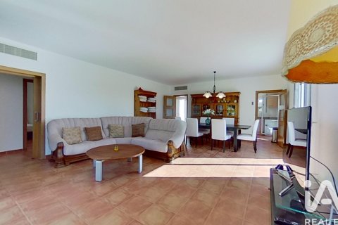 Talo vuokrattavana Roda de Berà, Tarragona, Espanja, 4 makuuhuonetta, 296 m2 No. 173405 - kuva 7