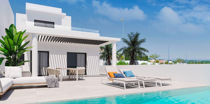 Villa a Ciudad Quesada, Alicante, Spagna 5 camere da letto, 245 mq. N° 143182