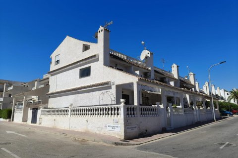 Triplex for sale Torrevieja, Alicante, Spain 2 bedrooms, 95 sq.m. No. 133021 - photo 9