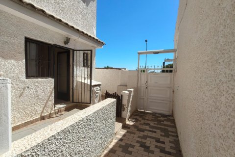 Triplex for sale Torrevieja, Alicante, Spain 2 bedrooms, 95 sq.m. No. 133021 - photo 15