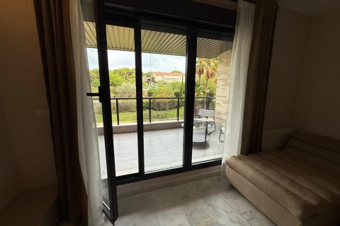 Apartment for rent Alicante, Spain 2 bedrooms, 95 sq.m. No. 133020 - photo 20