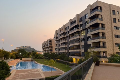 Apartment for rent Alicante, Spain 2 bedrooms, 95 sq.m. No. 133020 - photo 23