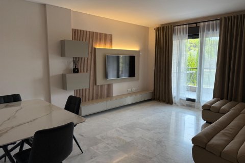 Apartment for rent Alicante, Spain 2 bedrooms, 95 sq.m. No. 133020 - photo 2