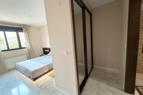 Apartment for rent Alicante, Spain 2 bedrooms, 95 sq.m. No. 133020 - photo 7