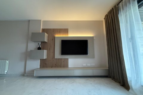 Apartment for rent Alicante, Spain 2 bedrooms, 95 sq.m. No. 133020 - photo 5