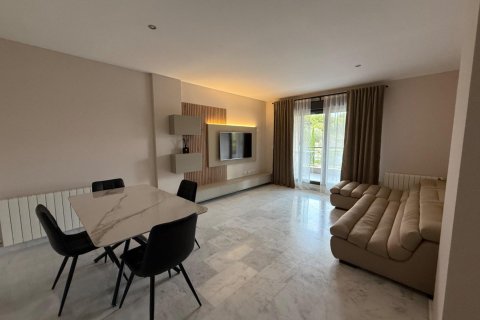 Apartment for rent Alicante, Spain 2 bedrooms, 95 sq.m. No. 133020 - photo 1