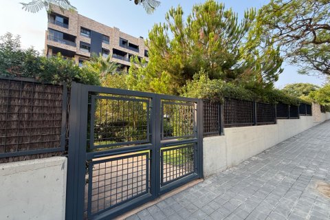 Apartment for rent Alicante, Spain 2 bedrooms, 95 sq.m. No. 133020 - photo 25