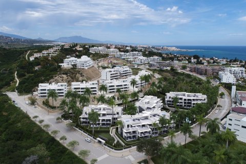 Apartment for sale Estepona, Malaga, Spain 3 bedrooms, 137 sq.m. No. 135436 - photo 17