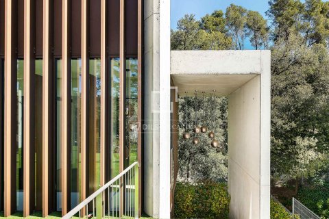 Villa till salu i Sant Cugat Del Valles, Barcelona, Spanien 6 sovrum, 600 kvm. Nr. 150887 - foto 8