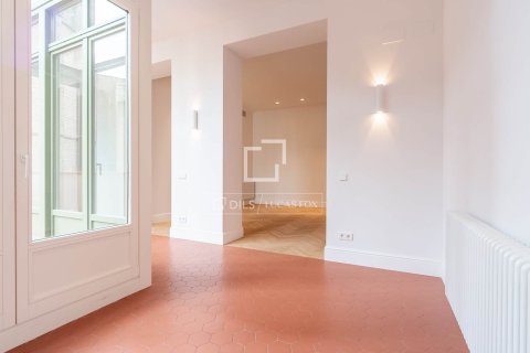 Apartament w Barcelona, Hiszpania 2 sypialnie, 140 mkw. nr 150885 – zdjęcie 20