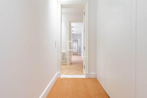 Apartament w Barcelona, Hiszpania 2 sypialnie, 140 mkw. nr 150885 – zdjęcie 10