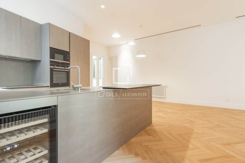 Apartament w Barcelona, Hiszpania 2 sypialnie, 140 mkw. nr 150885 – zdjęcie 7