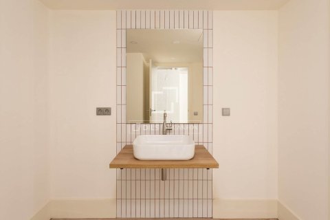 Apartment for sale in Barcelona, Spain 2 bedrooms, 109 sq.m. No. 150881 - photo 8