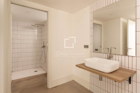 Apartment for sale in Barcelona, Spain 2 bedrooms, 109 sq.m. No. 150881 - photo 9