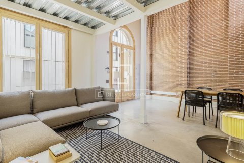 Apartamento en venta en Barcelona, España 2 dormitorios, 109 m2 No. 150881 - foto 2