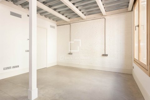 Apartment for sale in Barcelona, Spain 2 bedrooms, 109 sq.m. No. 150881 - photo 6