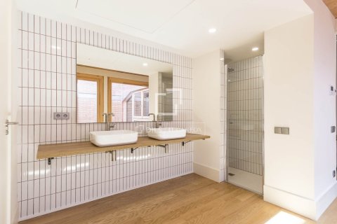 Apartamento en venta en Barcelona, España 2 dormitorios, 109 m2 No. 150881 - foto 18