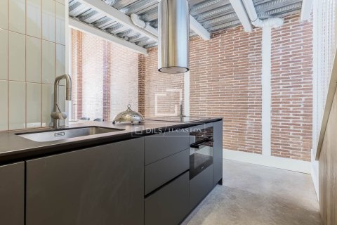 Apartamento en venta en Barcelona, España 2 dormitorios, 109 m2 No. 150881 - foto 12