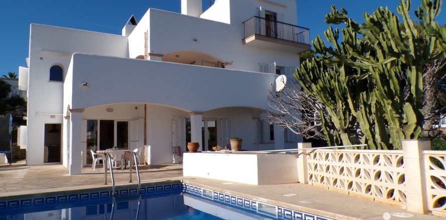 House à Santanyi, Mallorca, Espagne 7 chambres, 253 m2 No. 153684