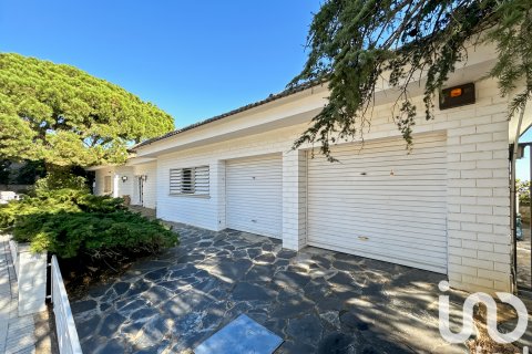 Dom w Calonge i Sant Antoni, Girona, Hiszpania 5 sypialni, 539 mkw. nr 153681 – zdjęcie 21
