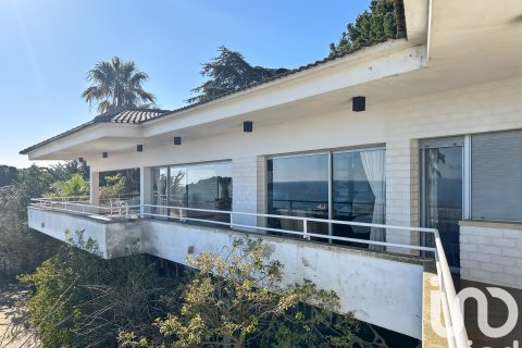 Dom w Calonge i Sant Antoni, Girona, Hiszpania 5 sypialni, 539 mkw. nr 153681 – zdjęcie 24