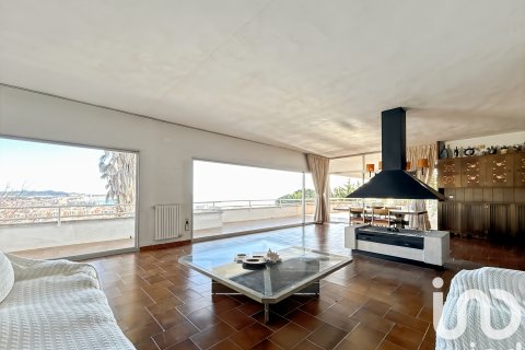 Дом в Калонже-и-Сант-Антони, Герона, Испания 5 спален, 539м2 №153681