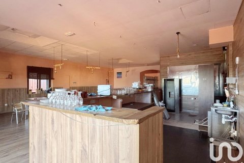 Liikekiinteistö myytävänä Torredembarra, Tarragona, Espanja , 222 m2 No. 153686 - kuva 2