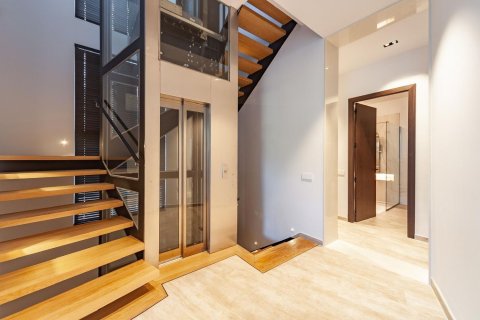 House à vendre à Castelldefels, Barcelona, Espagne, 5 chambres, 572 m2 No. 160970 - photo 10