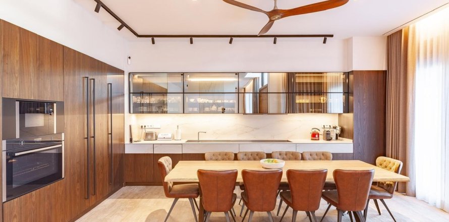 House à Castelldefels, Barcelona, Espagne 5 chambres, 572 m2 No. 160970