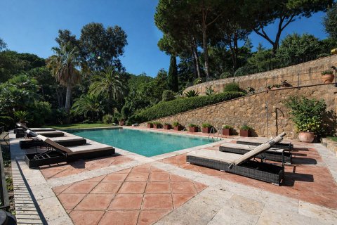 Dom w Sant Andreu de Llavaneres, Barcelona, Hiszpania 5 sypialni, 900 mkw. nr 160974 – zdjęcie 8