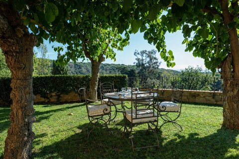 Dom w Sant Andreu de Llavaneres, Barcelona, Hiszpania 5 sypialni, 900 mkw. nr 160974 – zdjęcie 16