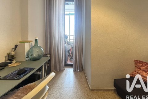 Apartamento en venta en Alicante, España 3 dormitorios, 87 m2 No. 152311 - foto 2