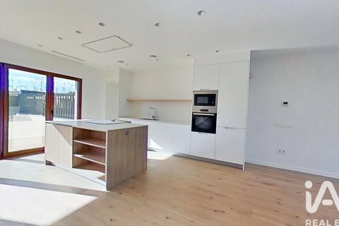 Hus till salu i Tordera, Barcelona, Spanien 3 sovrum, 136 kvm. Nr. 152307 - foto 9