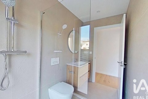 Hus till salu i Tordera, Barcelona, Spanien 3 sovrum, 136 kvm. Nr. 152307 - foto 15