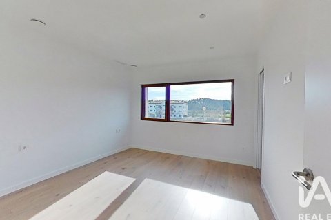 Hus till salu i Tordera, Barcelona, Spanien 3 sovrum, 136 kvm. Nr. 152307 - foto 21