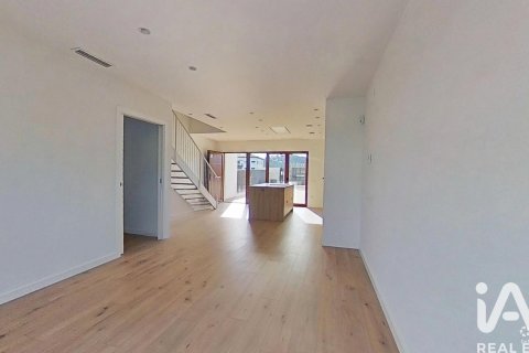 Hus till salu i Tordera, Barcelona, Spanien 3 sovrum, 136 kvm. Nr. 152307 - foto 12